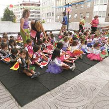 Escuela Infantil Los Robles niños reunidos
